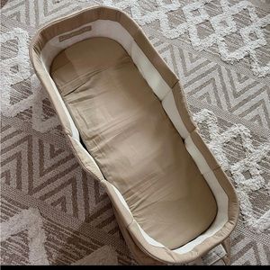 Baby Delight Snuggle Nest